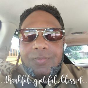 Meet your Posher, Levy